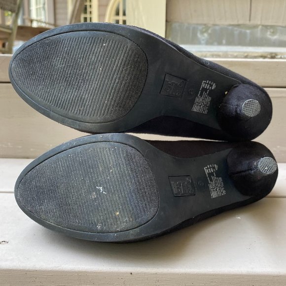 FAUX SUEDE BLACK HEELS - Picture 5 of 5